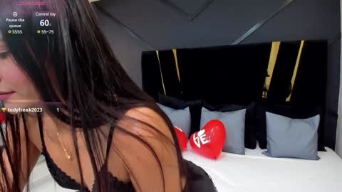 Emillie online show from 02/07/25, 05:40