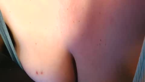 emilie foxx online show from 06/14/26, 02:35