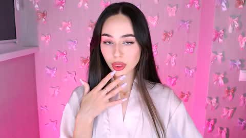 Emily online show from 11/04/25, 12:43