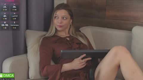 Snapshot of emilielong chatting on 07/18/26, 06:06 emilielong online show from 07/18/26, 06:06