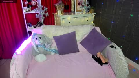 Snapshot of emiliyaqueen chatting on 12/07/24, 04:42 Emiliya online show from 12/07/24, 04:42