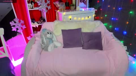 Emiliya online show from 12/21/24, 05:14