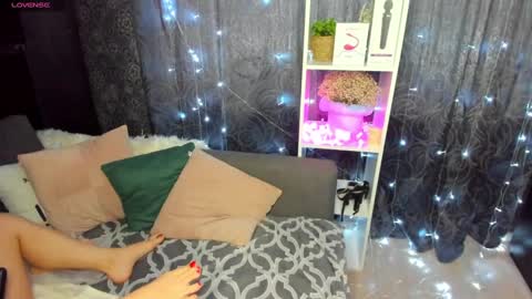 Snapshot of emiliyaqueen chatting on 02/03/25, 08:24 Emiliya online show from 02/03/25, 08:24