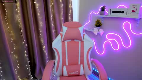 Emiliya online show from 03/05/25, 05:29