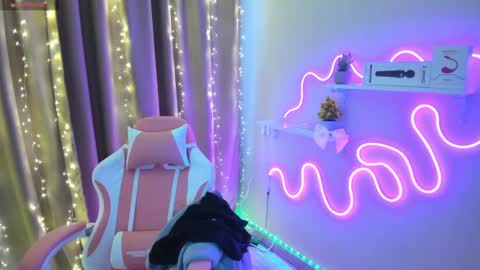 Emiliya online show from 03/09/25, 02:07