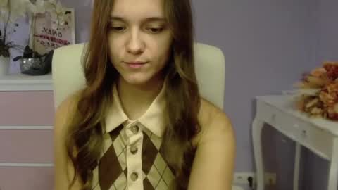 Emilly online show from 01/10/25, 07:46