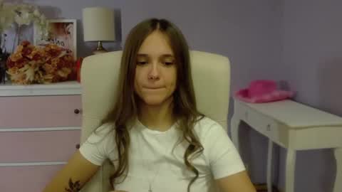 Emilly online show from 01/24/25, 10:53