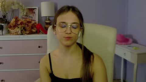 Emilly online show from 02/27/25, 10:59