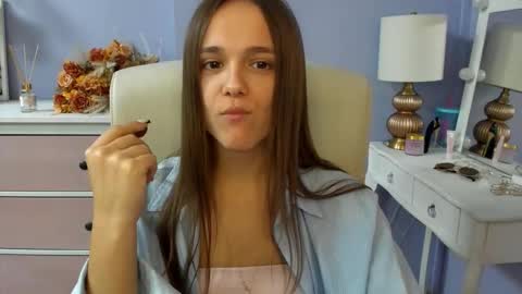 Emilly online show from 03/11/26, 08:20