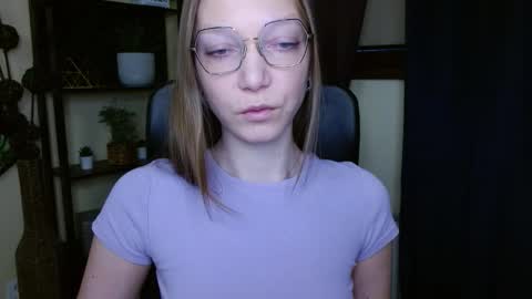 Emilly online show from 02/16/26, 06:20