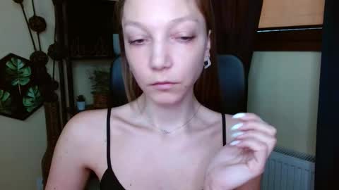 Emilly online show from 03/18/26, 06:38