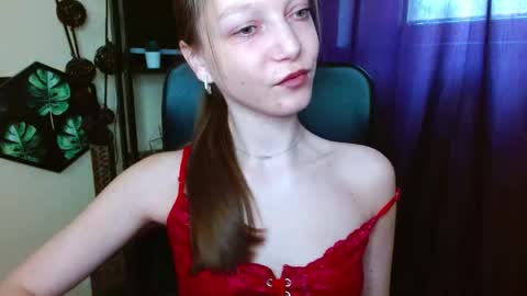 Emilly online show from 04/13/26, 08:42