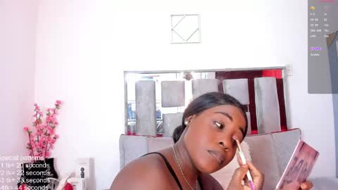 Emilly Roa online show from 05/06/26, 06:57