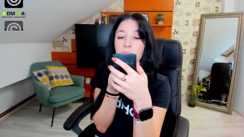 EmillyTaylor online show from 02/10/25, 04:41