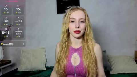 Snapshot of emily0303 chatting on 10/24/25, 05:20 emily0303 online show from 10/24/25, 05:20