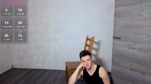 Snapshot of emily0303 chatting on 10/26/25, 04:13 emily0303 online show from 10/26/25, 04:13