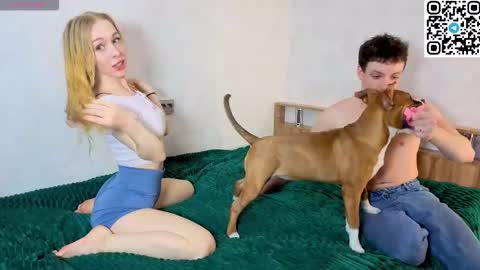 Snapshot of emily0303 chatting on 11/17/25, 05:02 emily0303 online show from 11/17/25, 05:02