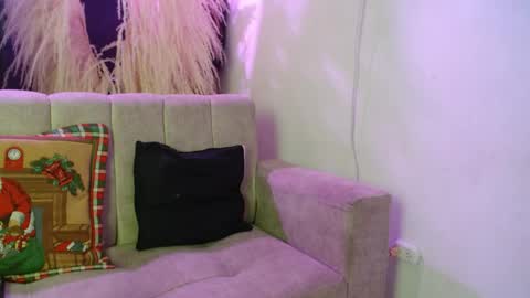 emily175445 online show from 04/29/26, 01:04