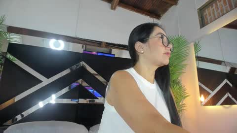 Emily  online show from 03/25/26, 11:05