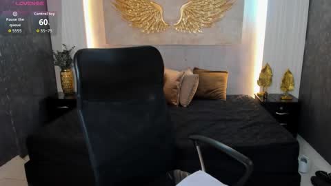 Snapshot of emily__browm chatting on 03/18/26, 11:57 Emily online show from 03/18/26, 11:57