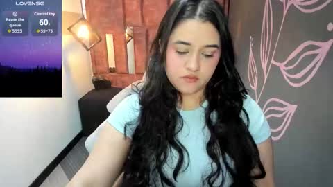 EMILY FOX online show from 10/01/25, 08:15