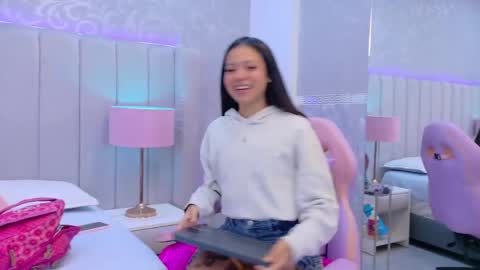 EMILY online show from 05/07/26, 11:37