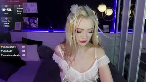 Emily online show from 01/31/25, 03:09