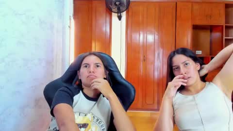 Emily and Soffy online show from 05/11/26, 02:45