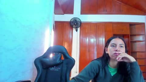Emily and Soffy online show from 06/04/26, 12:11