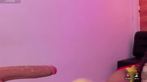 emily_brown04 online show from 01/11/26, 12:54