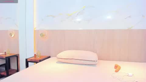 emily online show from 12/17/25, 07:20