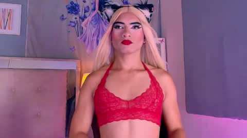 emily_castillo1_ online show from 05/27/26, 06:10