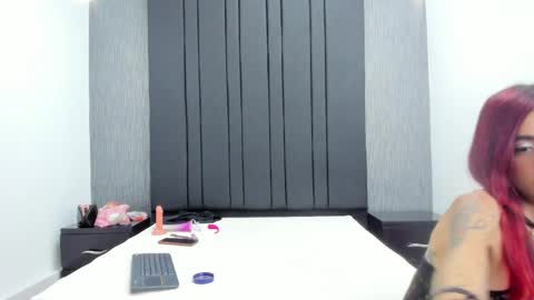Emily online show from 06/05/26, 04:08