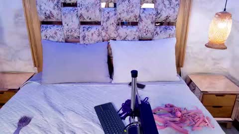 emily_dempsey online show from 05/29/26, 07:34