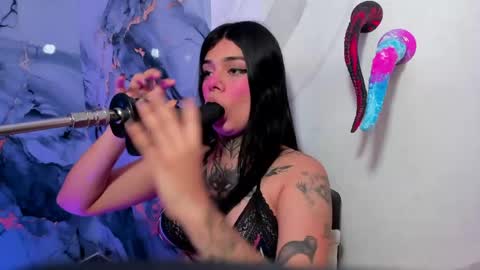 emily_evol online show from 05/16/26, 11:42