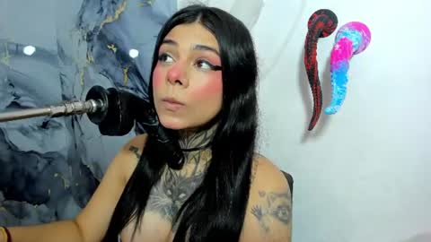 Snapshot of emily_evol chatting on 07/02/26, 12:00 emily_evol online show from 07/02/26, 12:00