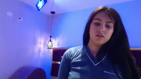 emily fox 3 online show from 09/17/25, 03:41