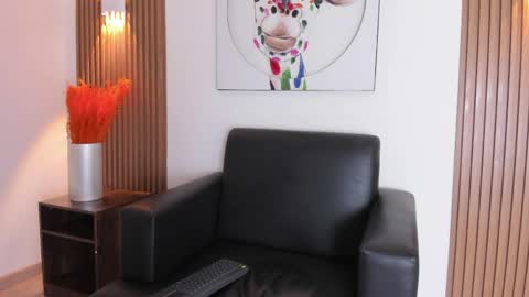 emily_frostt online show from 03/30/26, 11:33