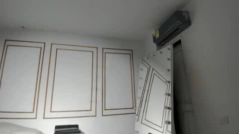 emily_gaviria1 online show from 03/19/26, 11:58