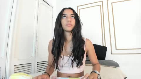 emily_gaviria1 online show from 06/09/26, 12:17