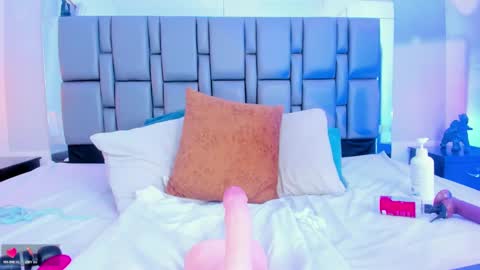 Emi  online show from 02/20/25, 05:29