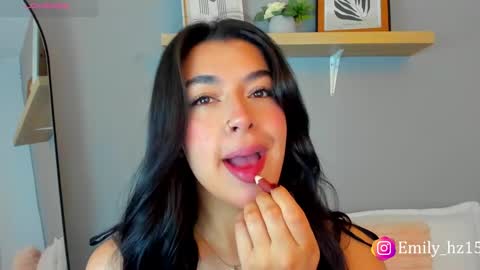 Snapshot of emily_haze chatting on 02/25/25, 10:47 Emily online show from 02/25/25, 10:47