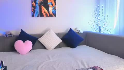 Snapshot of emily_heels chatting on 07/06/26, 10:45 Emily Heels online show from 07/06/26, 10:45