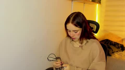 emily_lindey online show from 12/19/25, 03:24