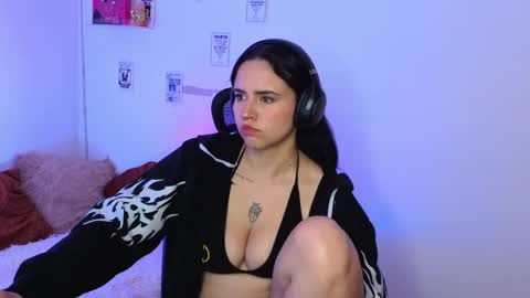 Emily Lindey online show from 04/16/26, 05:19