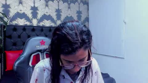 Emily online show from 05/02/26, 02:11
