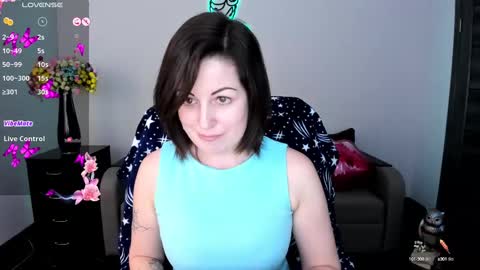 Emily online show from 03/11/25, 06:19