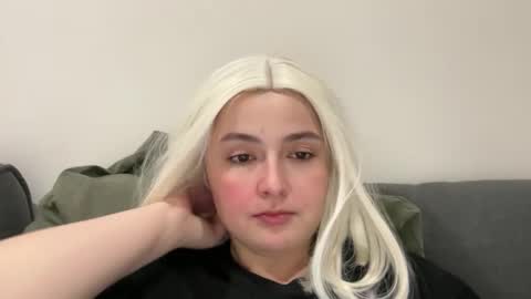 Snapshot of emily_morning_dew chatting on 11/09/25, 07:12 emily_morning_dew online show from 11/09/25, 07:12