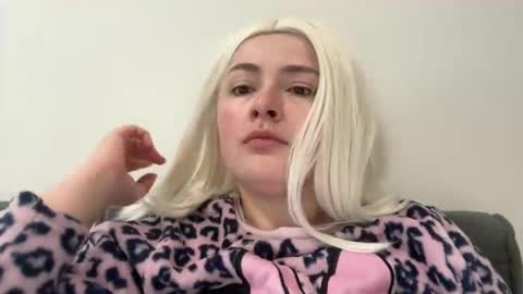 emily_morning_dew online show from 01/08/26, 08:16