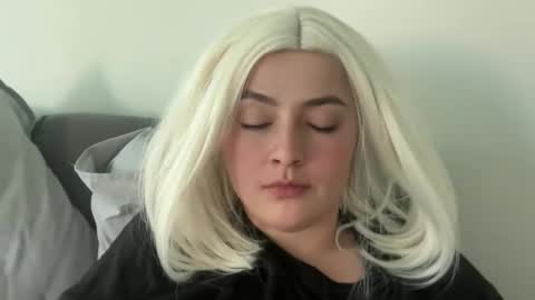 emily_morning_dew online show from 03/13/26, 03:40